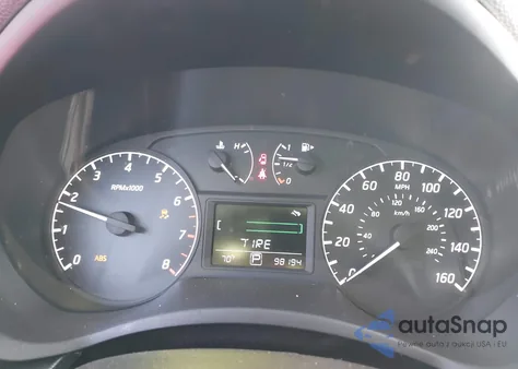 2017 Nissan Sentra S z USA, uszkodzony, nr VIN 3N1AB7AP1HY232484